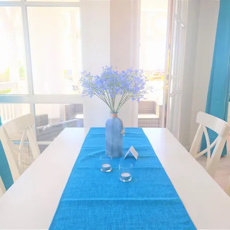 Apartment 444, Seepark *